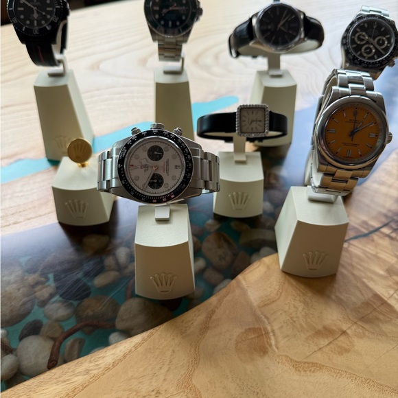 Rolex Cream Display Stands Set of eight with C-clips - Picture 4 of 9